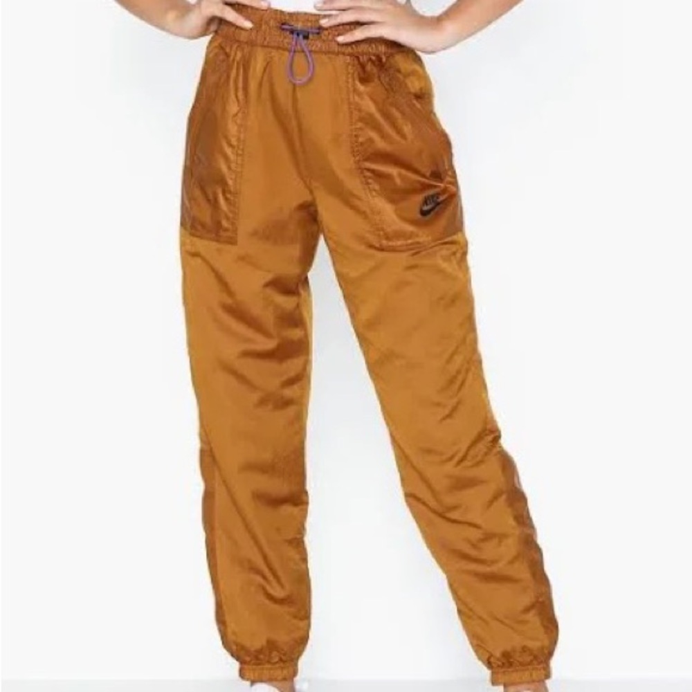 Nike | Sportswear orange cargo woven rebel jogger sweatpants S